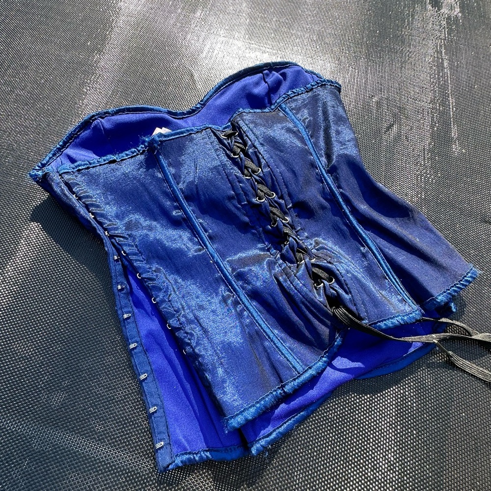 BLUE CORSET